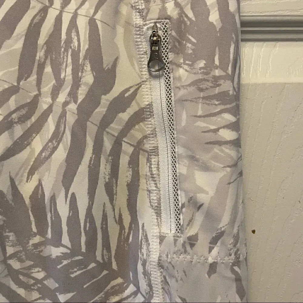 Lululemon Inspire Crop II Palm Camo Leggings Size 2